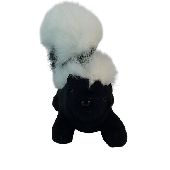 Folkmanis Skunk Finger Puppet Plush 4" Stuffed Animal Toy - Picture 3 of 8